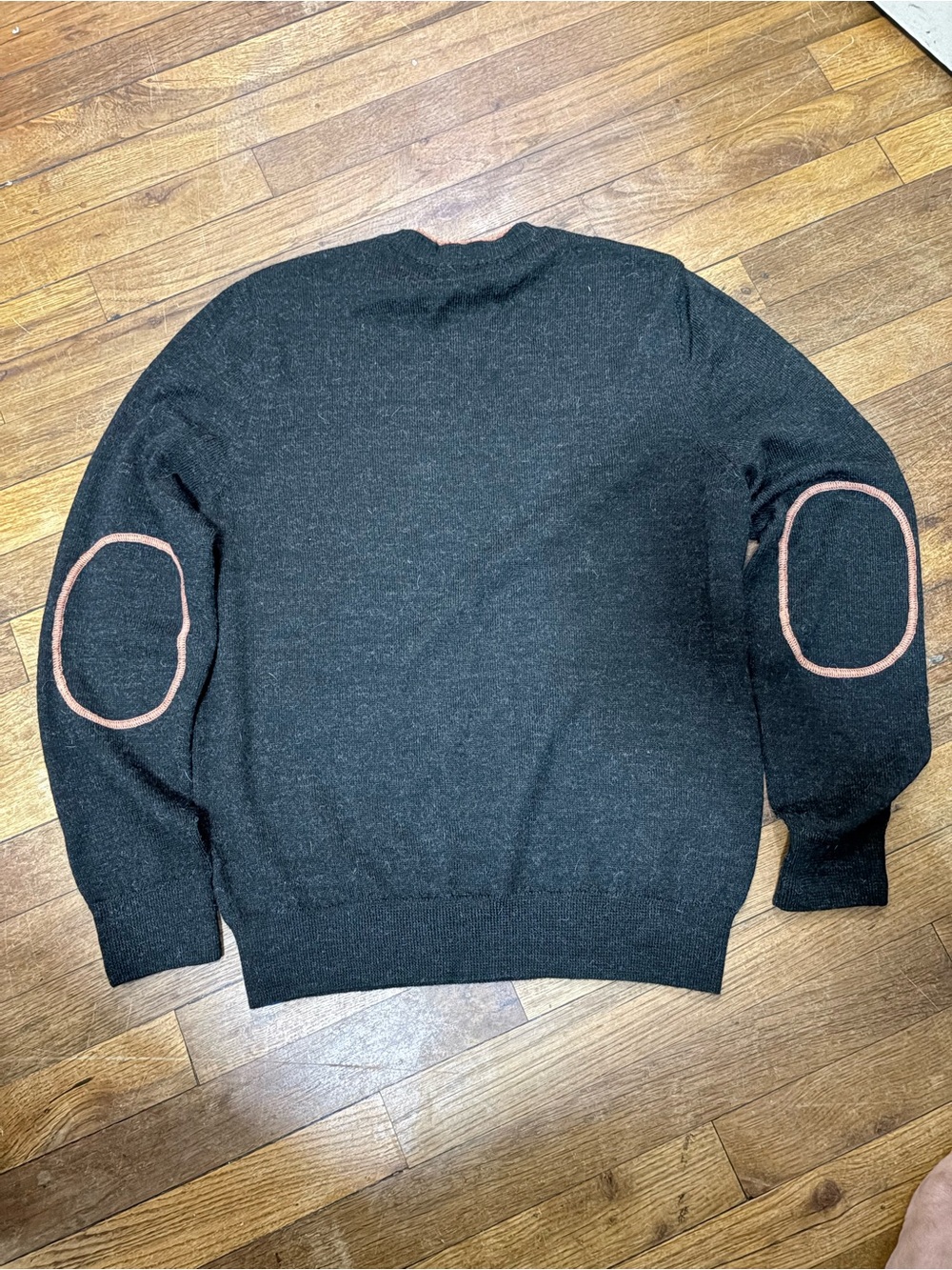 Patapampa Men's Charcoal Crewneck Sweater with Rust Trim - Picture 3 of 6